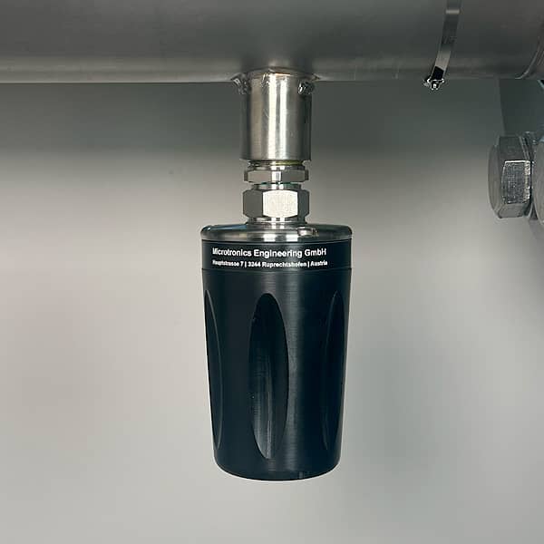 PRE-PT-D30 installed in water pipe